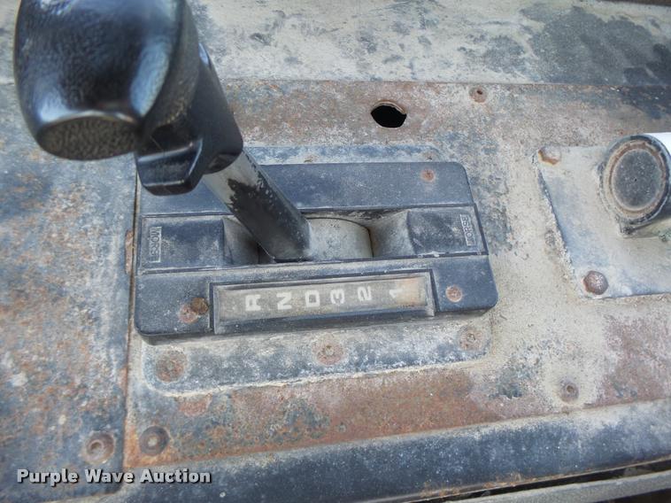 image for item DB1427 Mertz 4250 self-propelled applicator cab and chassis