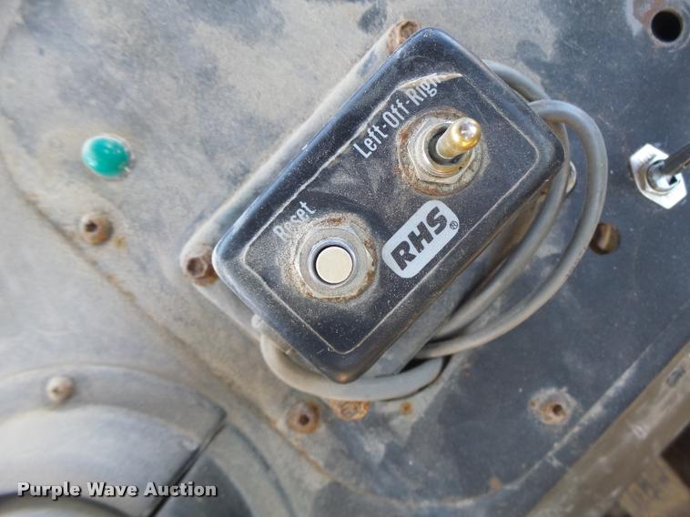 image for item DB1427 Mertz 4250 self-propelled applicator cab and chassis