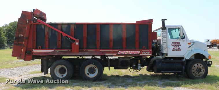 image for item DB4141 1997 International 8100 manure spreader truck