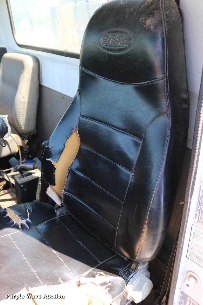 image for item DB4141 1997 International 8100 manure spreader truck