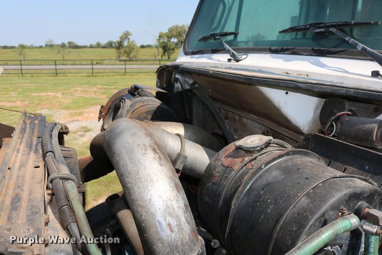 image for item DB4141 1997 International 8100 manure spreader truck