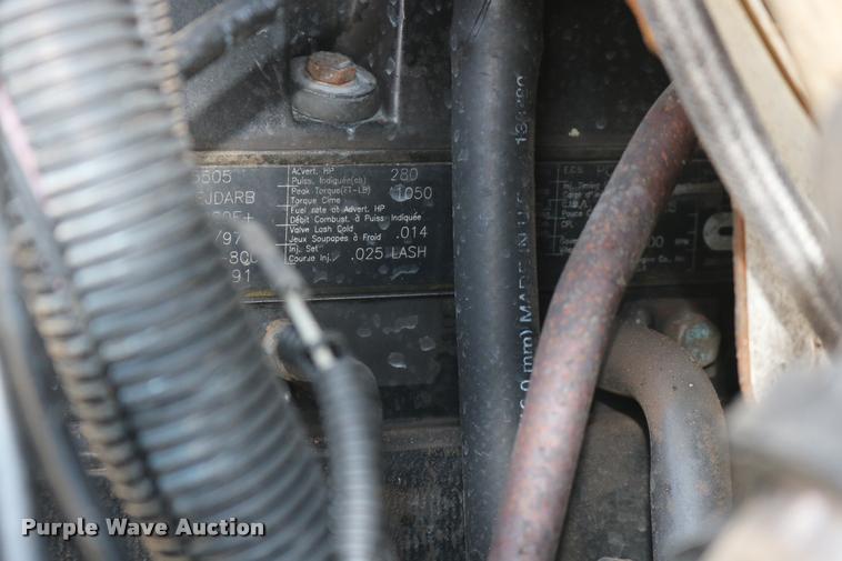 image for item DB4141 1997 International 8100 manure spreader truck