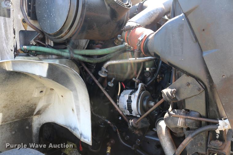 image for item DB4141 1997 International 8100 manure spreader truck