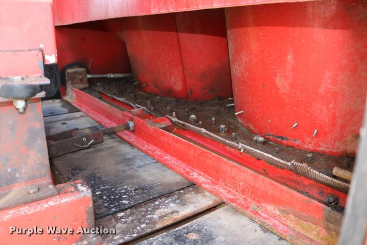 image for item DB4141 1997 International 8100 manure spreader truck