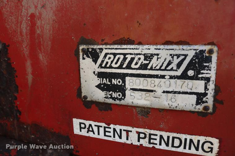 image for item DB4141 1997 International 8100 manure spreader truck