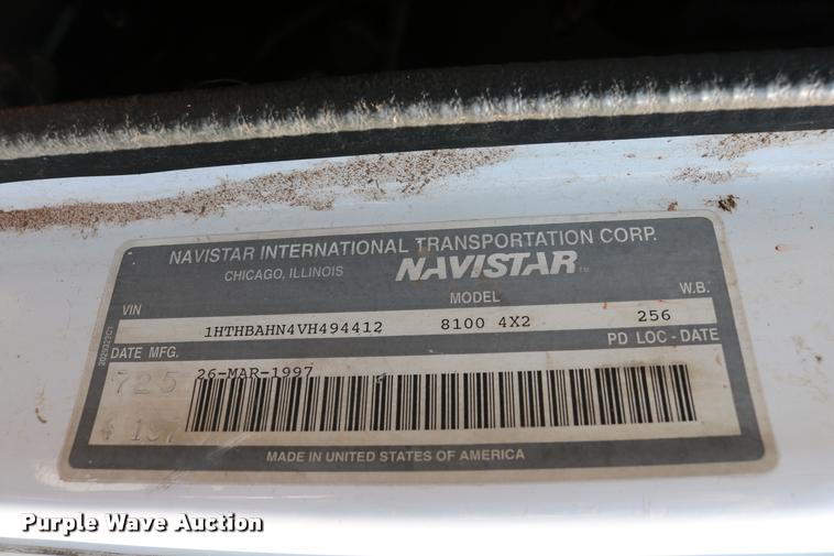 image for item DB4141 1997 International 8100 manure spreader truck