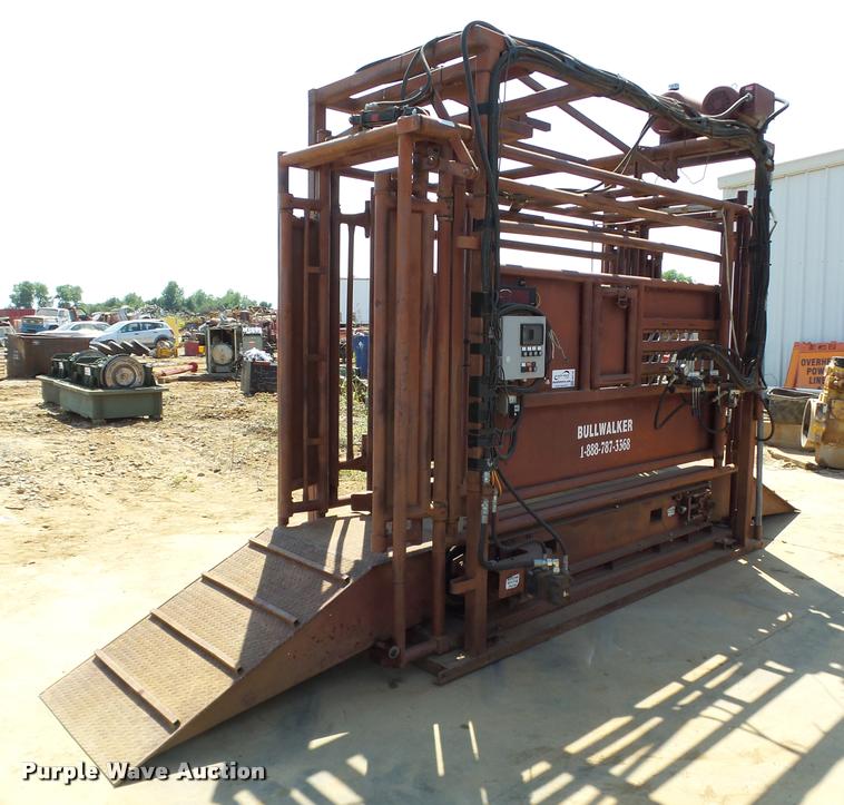 image for item DB4149 Bullwalker squeeze chute