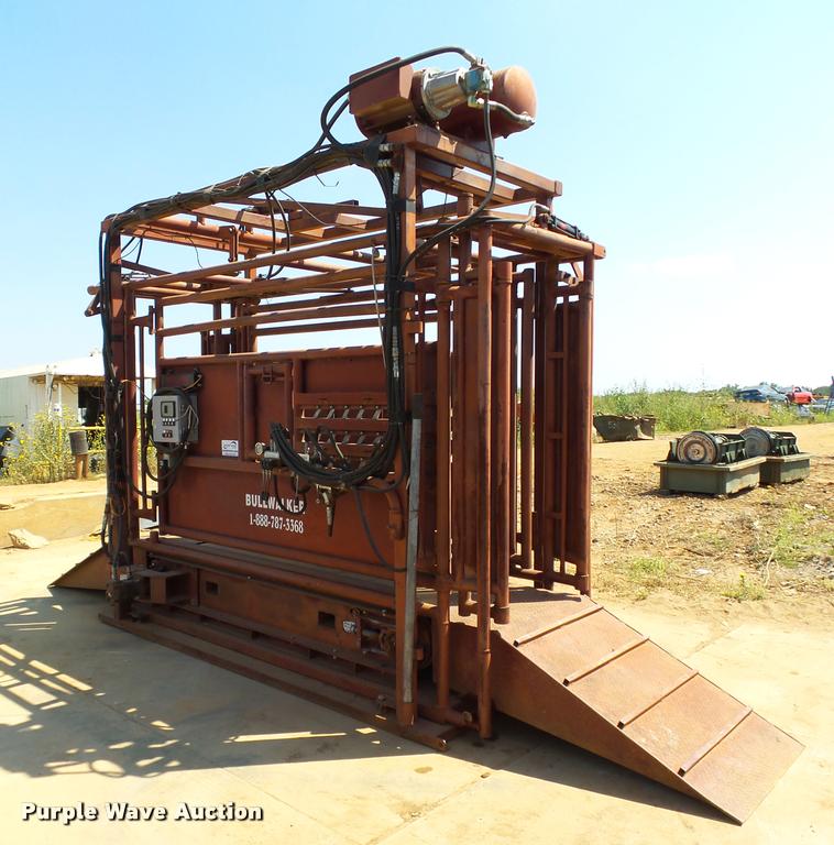 image for item DB4149 Bullwalker squeeze chute