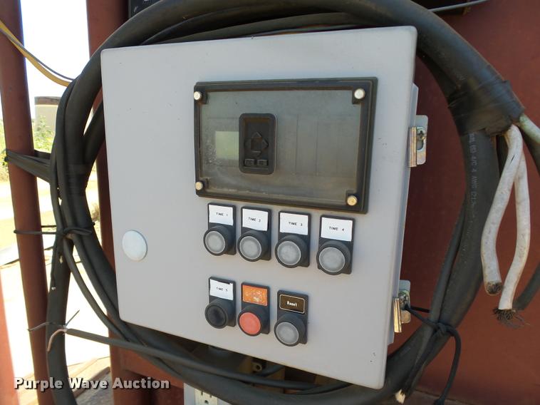 image for item DB4149 Bullwalker squeeze chute