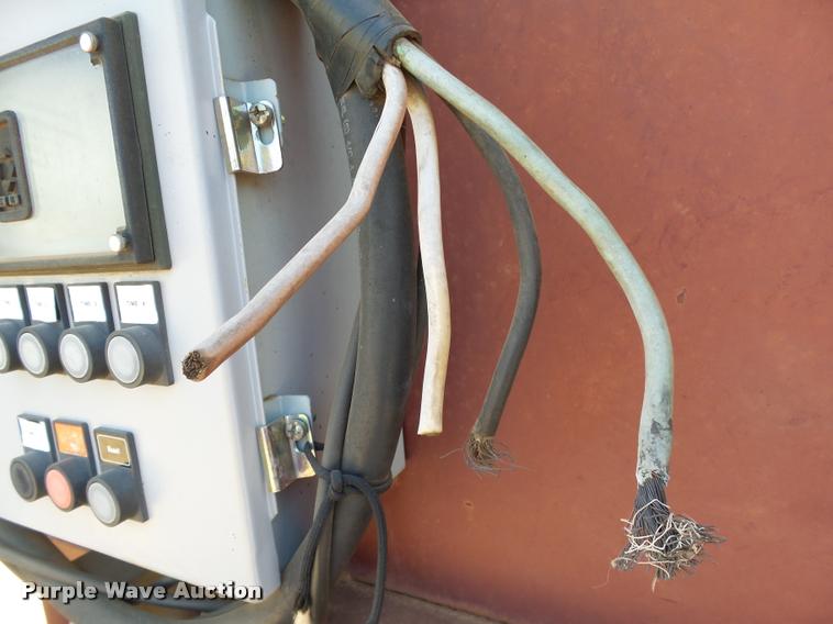 image for item DB4149 Bullwalker squeeze chute