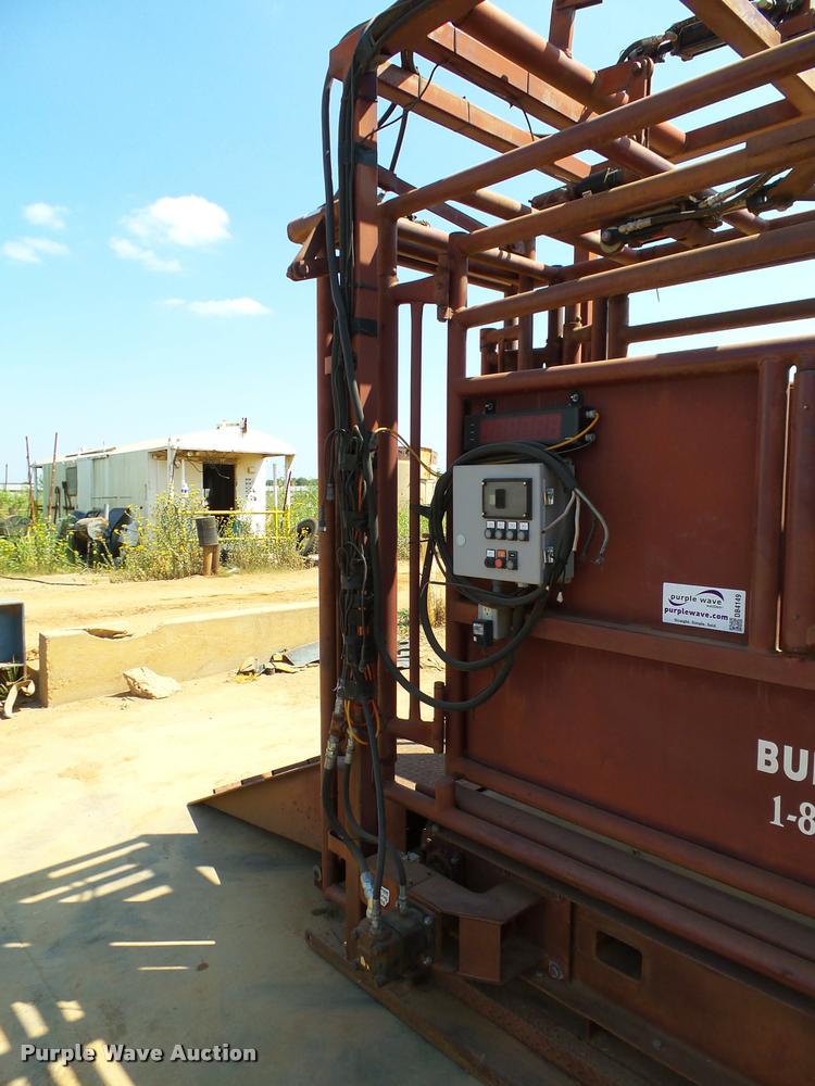 image for item DB4149 Bullwalker squeeze chute