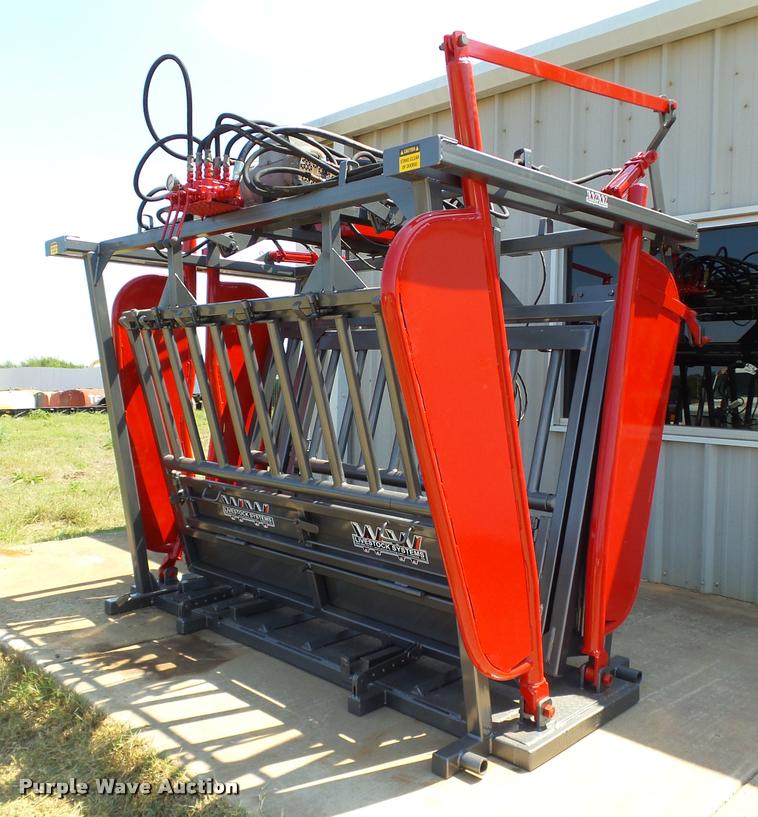 image for item DB4151 WW Livestock Systems squeeze chute