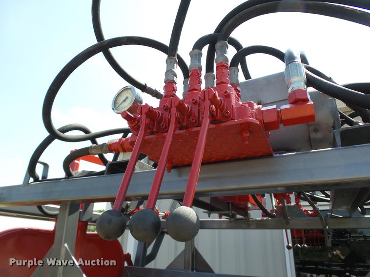 image for item DB4151 WW Livestock Systems squeeze chute