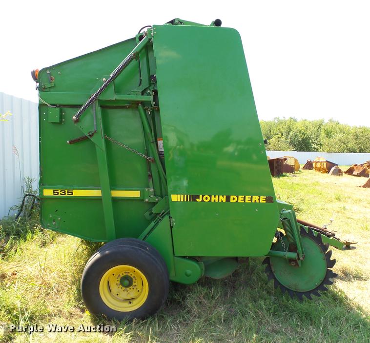image for item DB4152 1994 John Deere 535 round baler