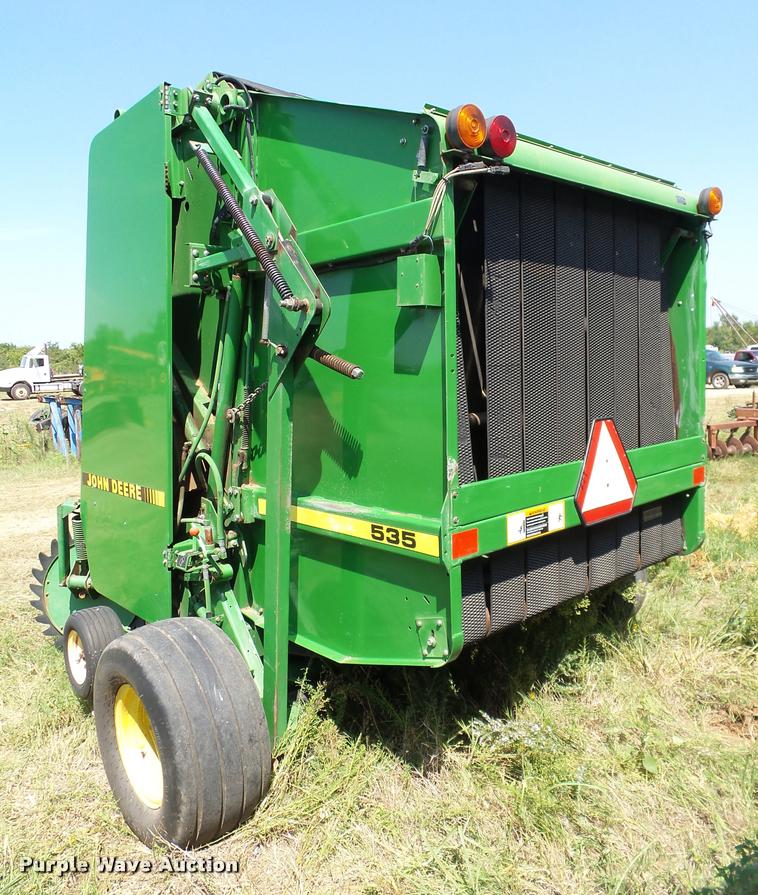 image for item DB4152 1994 John Deere 535 round baler
