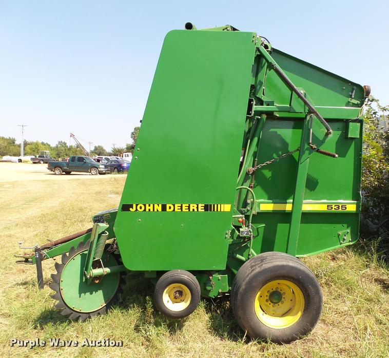 image for item DB4152 1994 John Deere 535 round baler