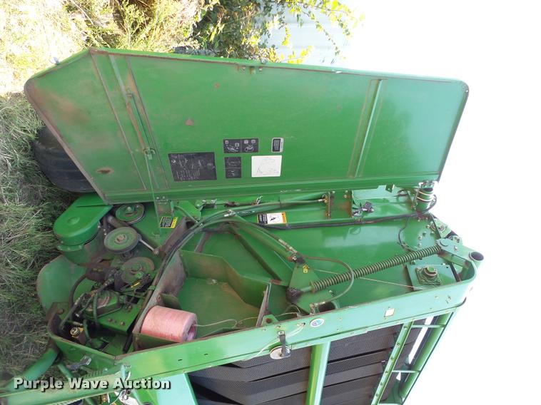 image for item DB4152 1994 John Deere 535 round baler