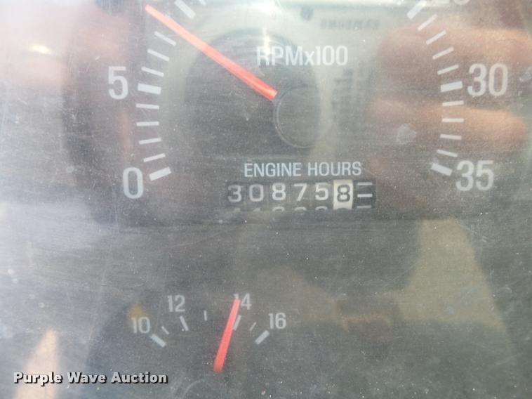 image for item DC3872 1998 Ford LT8513 Louisville 113 feed truck