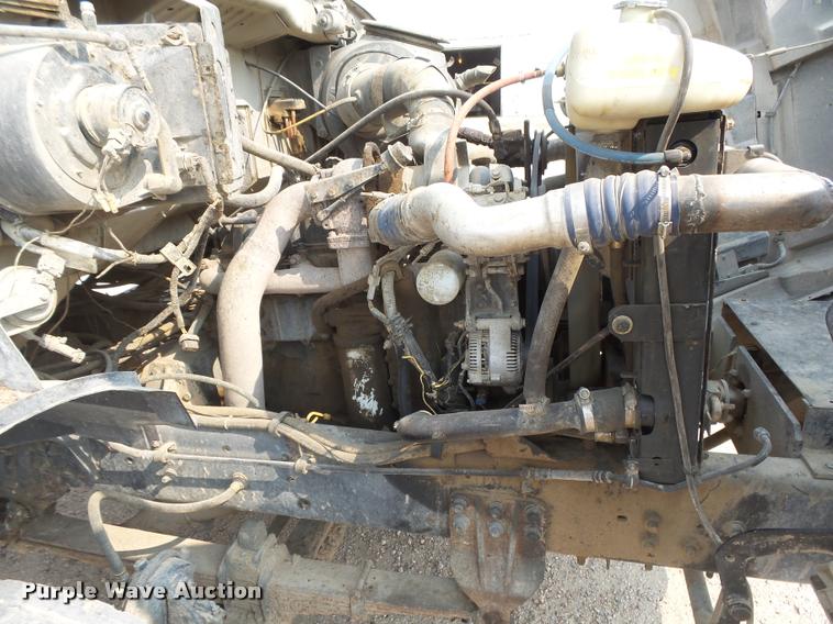 image for item DC3872 1998 Ford LT8513 Louisville 113 feed truck