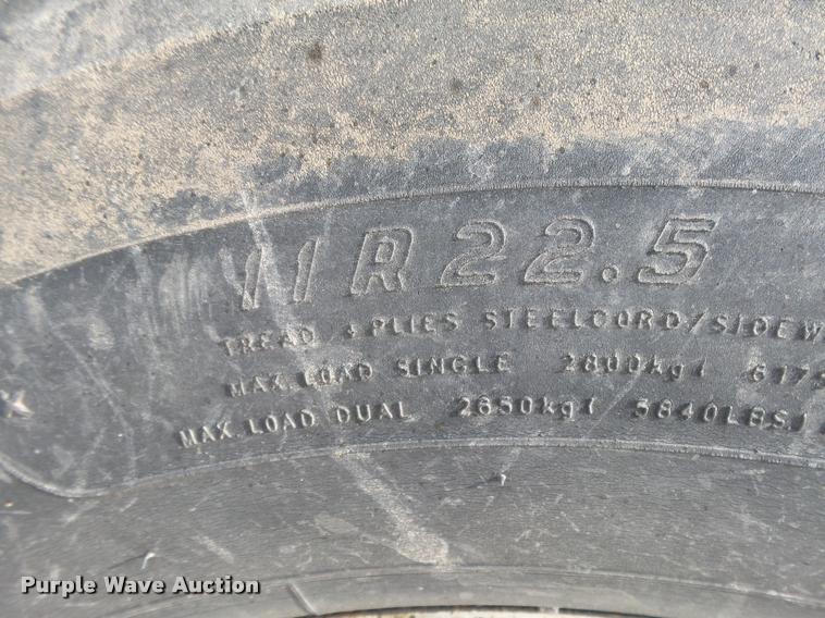 image for item DC3872 1998 Ford LT8513 Louisville 113 feed truck