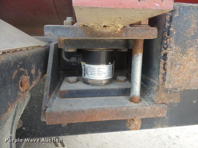 image for item DC3872 1998 Ford LT8513 Louisville 113 feed truck