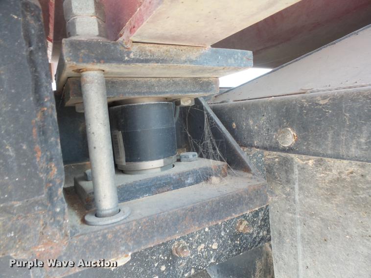 image for item DC3872 1998 Ford LT8513 Louisville 113 feed truck