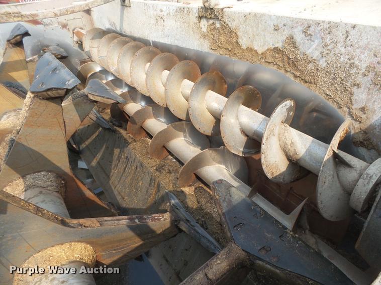 image for item DC3872 1998 Ford LT8513 Louisville 113 feed truck