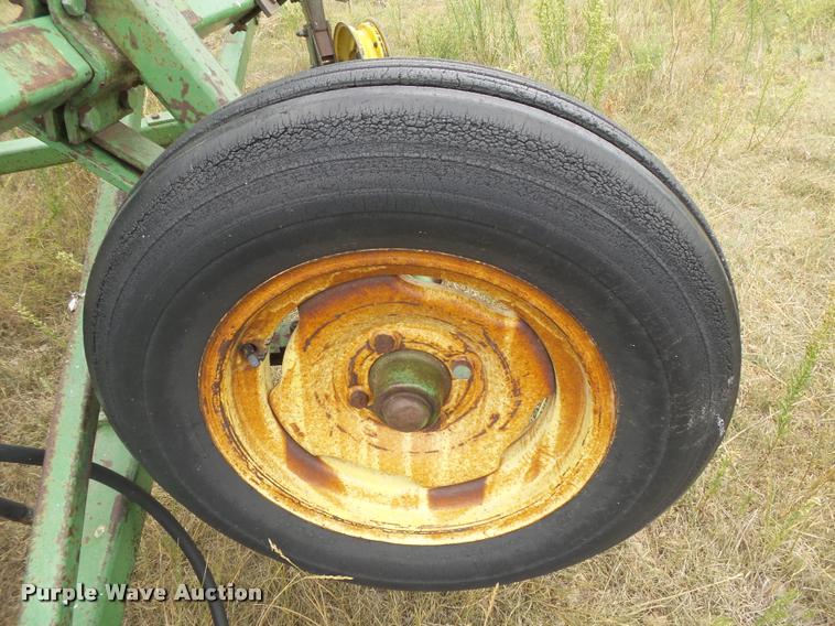 image for item DC3880 John Deere FF100H field cultivator