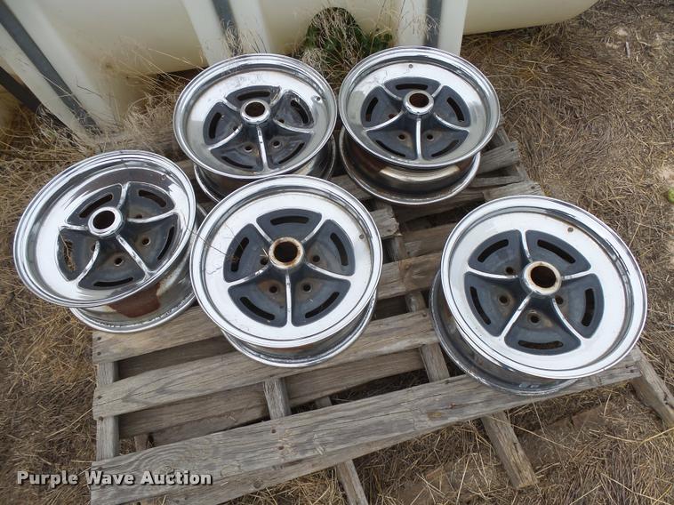 image for item DC3898 Tanks and wheels