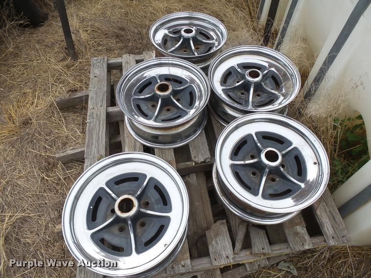 image for item DC3898 Tanks and wheels