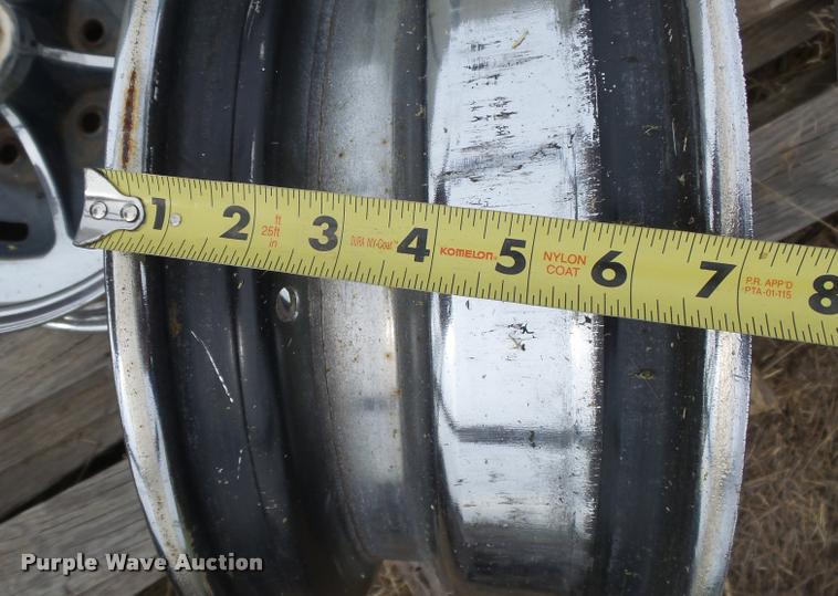 image for item DC3898 Tanks and wheels