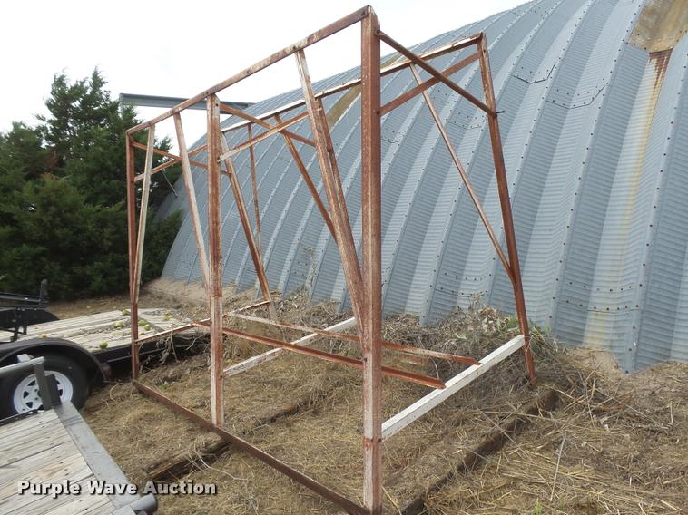 image for item DC3898 Tanks and wheels