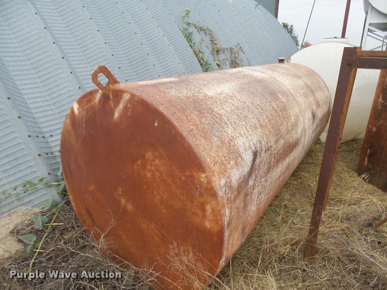 image for item DC3898 Tanks and wheels