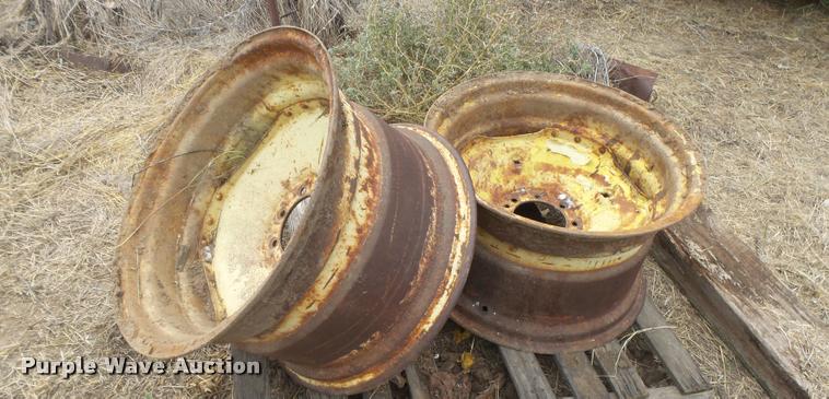 image for item DC3898 Tanks and wheels