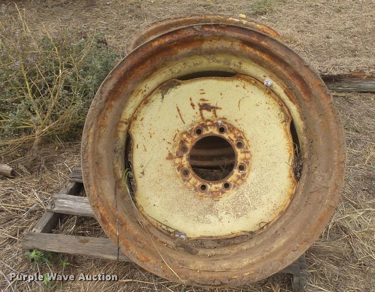 image for item DC3898 Tanks and wheels