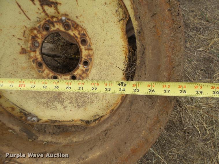 image for item DC3898 Tanks and wheels