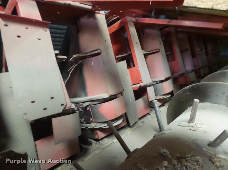 image for item DC3900 New Holland 971 rigid head