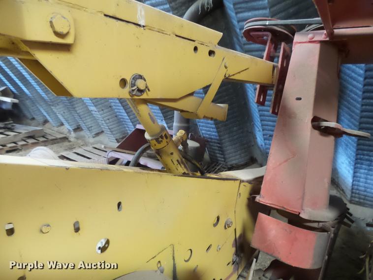 image for item DC3900 New Holland 971 rigid head