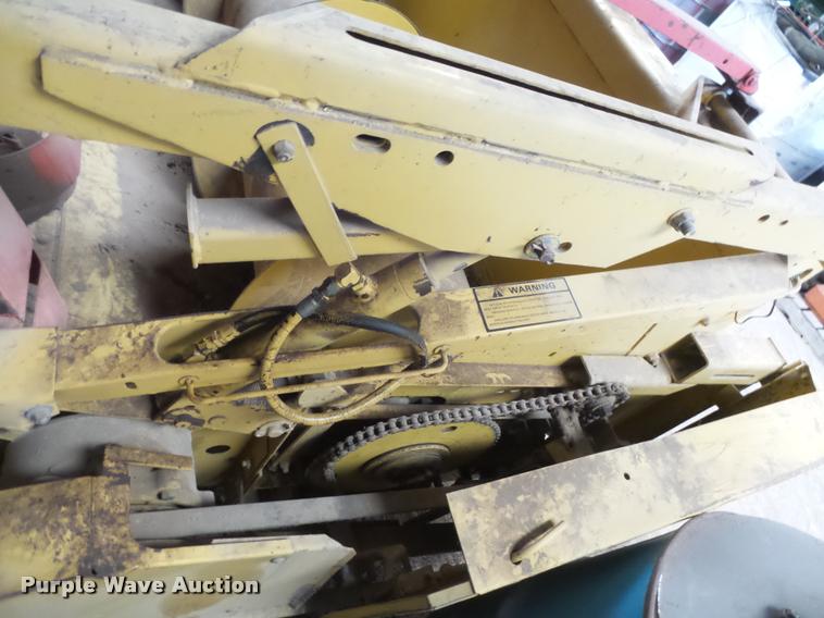 image for item DC3900 New Holland 971 rigid head