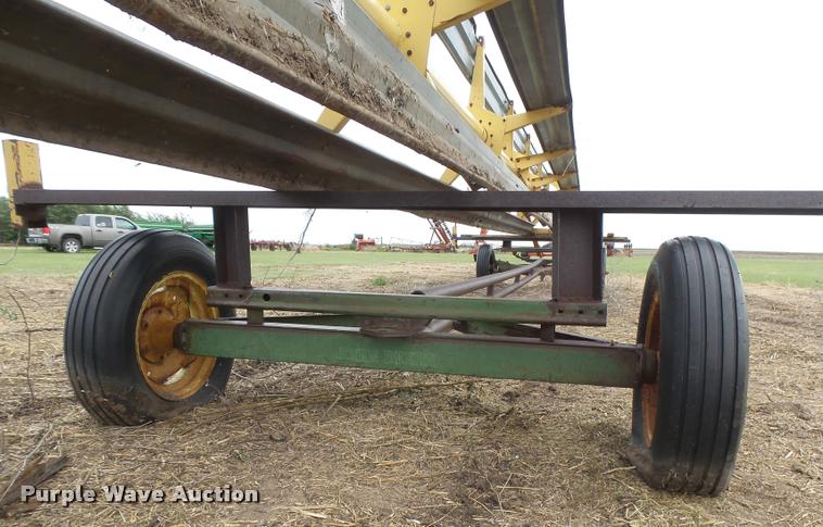 image for item DC3904 New Holland bat reel