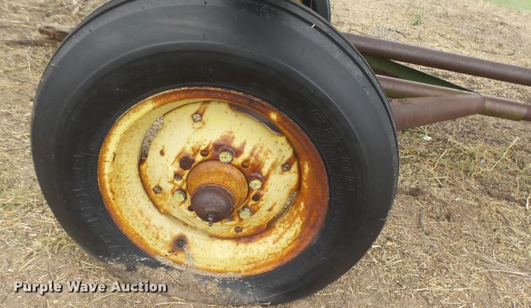 image for item DC3904 New Holland bat reel