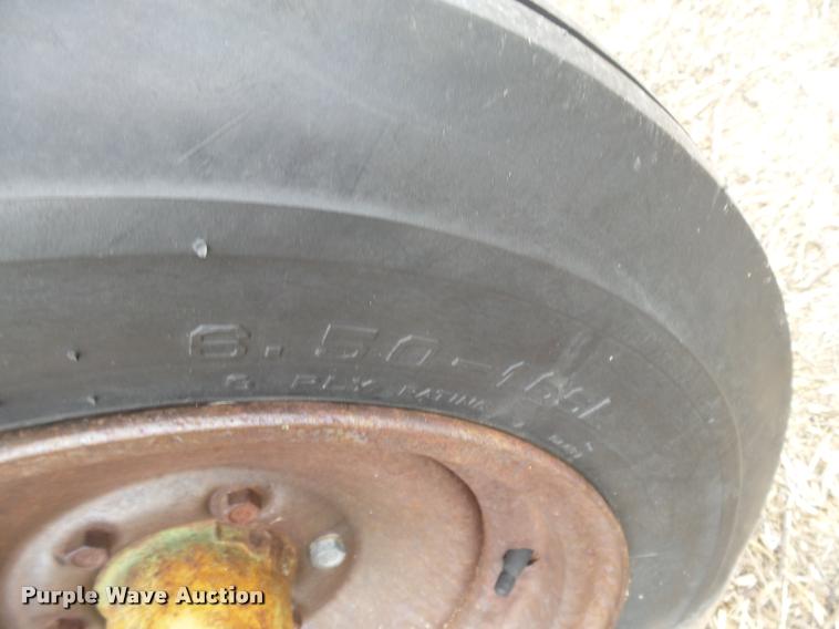 image for item DC3904 New Holland bat reel