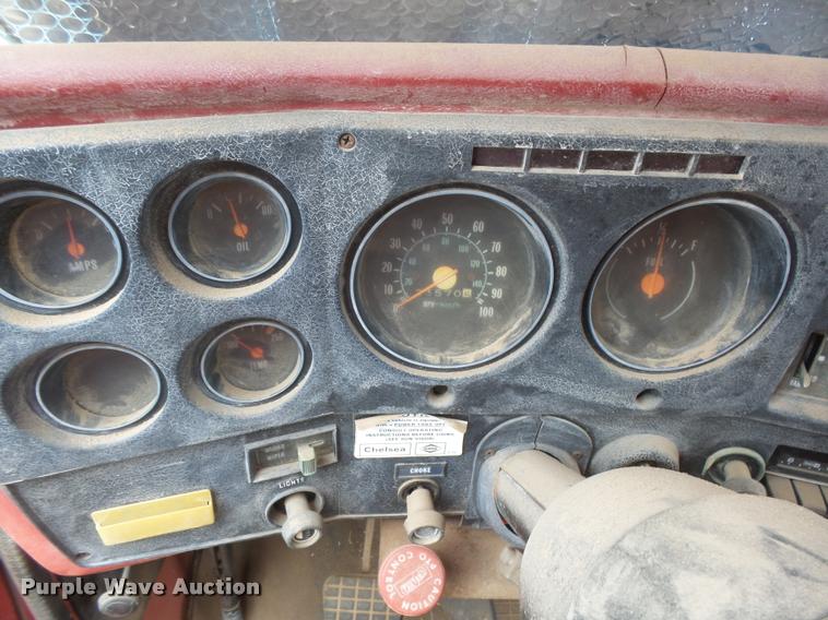 image for item DC3905 1978 GMC Sierra 6000 grain truck