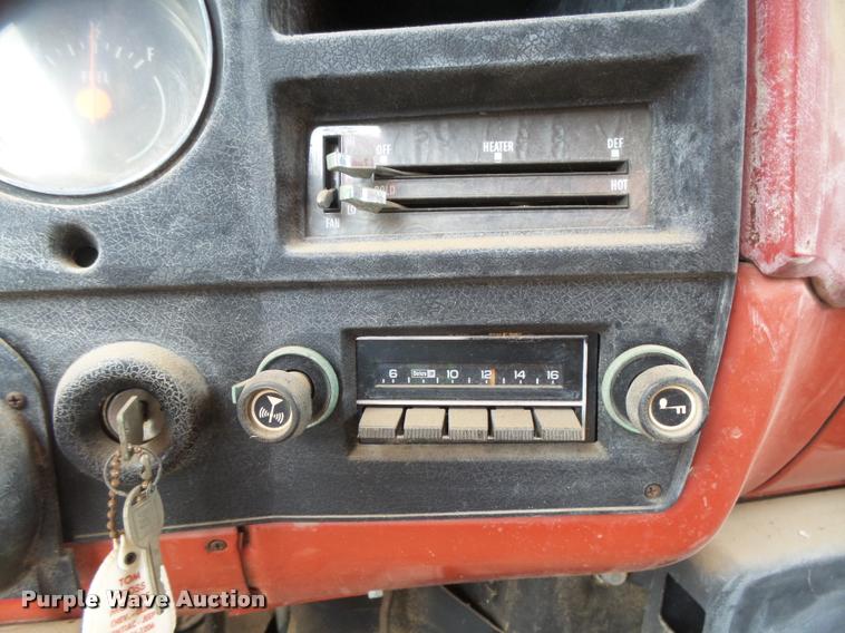 image for item DC3905 1978 GMC Sierra 6000 grain truck