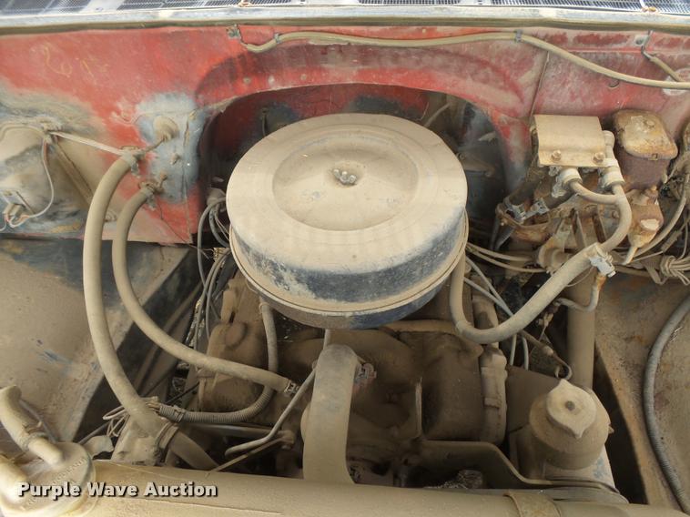 image for item DC3905 1978 GMC Sierra 6000 grain truck