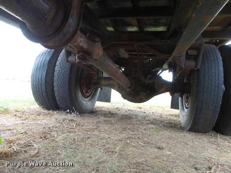 image for item DC3905 1978 GMC Sierra 6000 grain truck