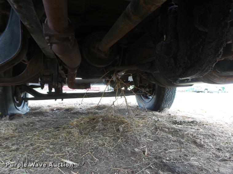 image for item DC3905 1978 GMC Sierra 6000 grain truck