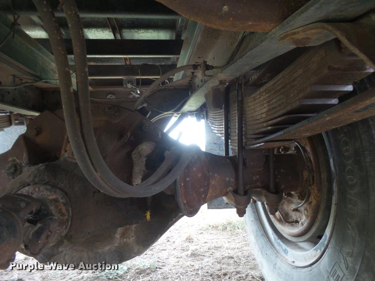 image for item DC3905 1978 GMC Sierra 6000 grain truck