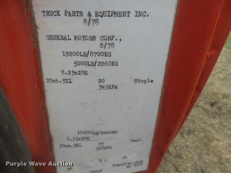 image for item DC3905 1978 GMC Sierra 6000 grain truck