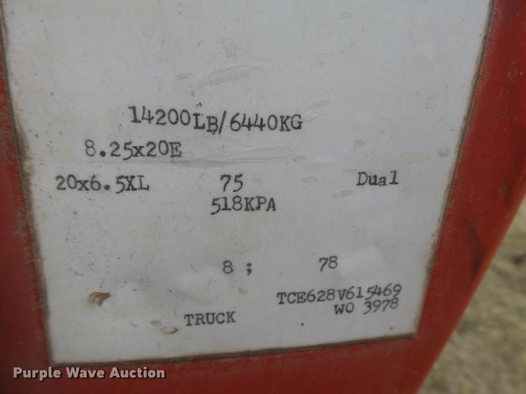 image for item DC3905 1978 GMC Sierra 6000 grain truck